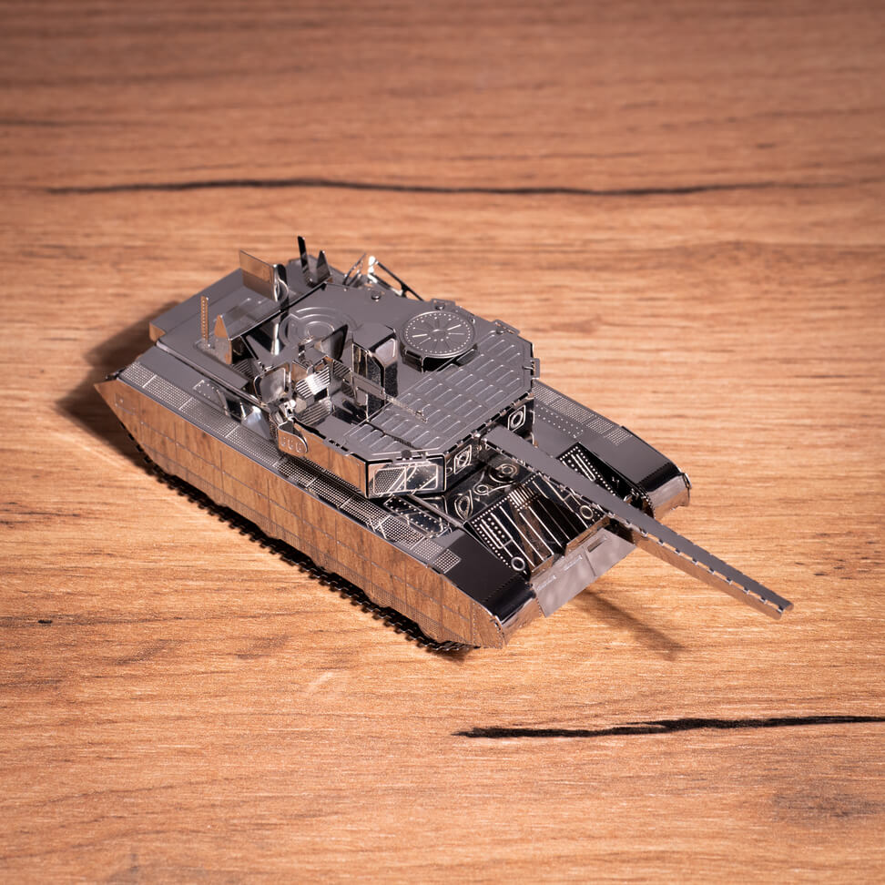 Oplot T-84 – metalinis tanko modelis