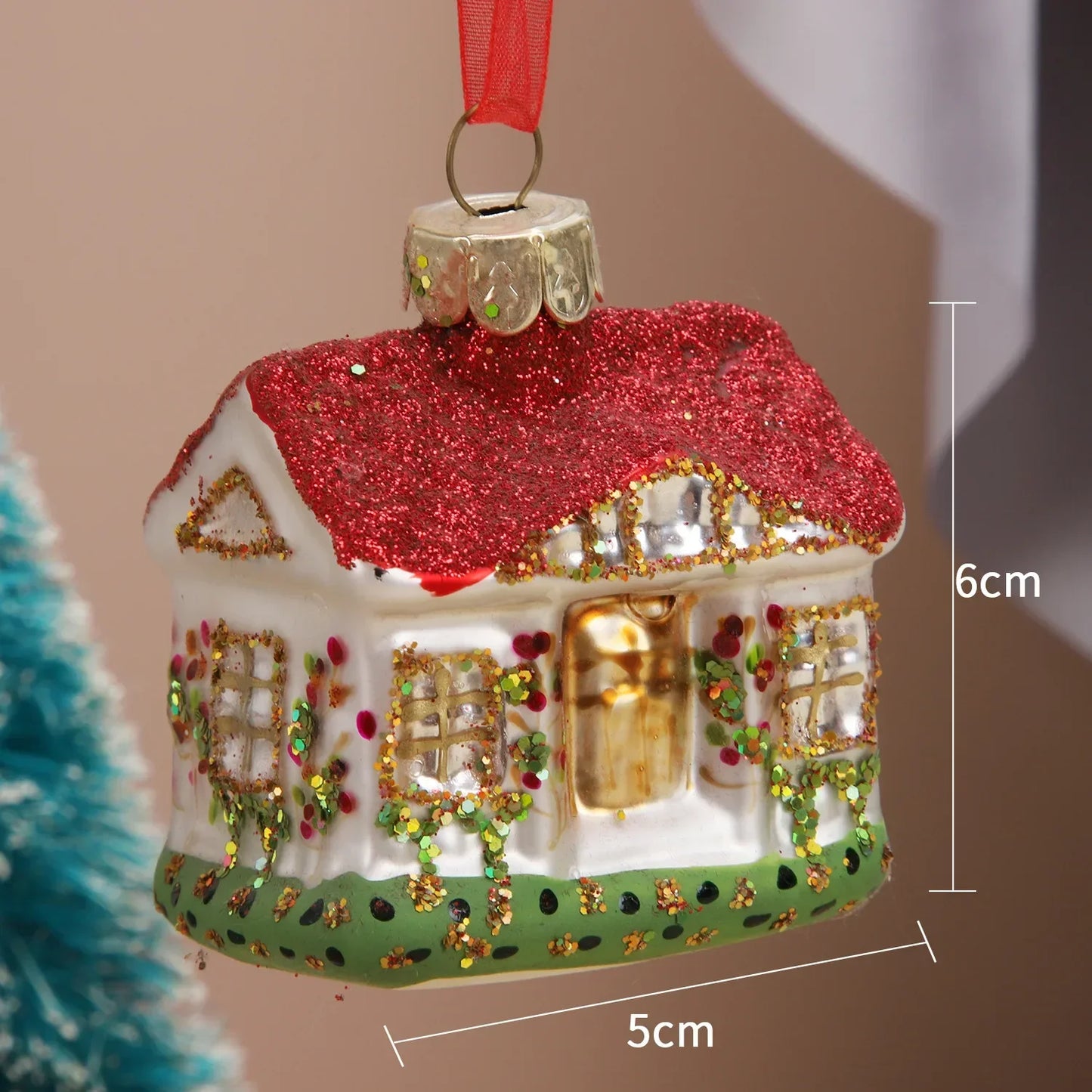 Kalėdų namų dekoracijos - Kalėdiniai ornamentai ir dovanos Naujųjų Metų šventei