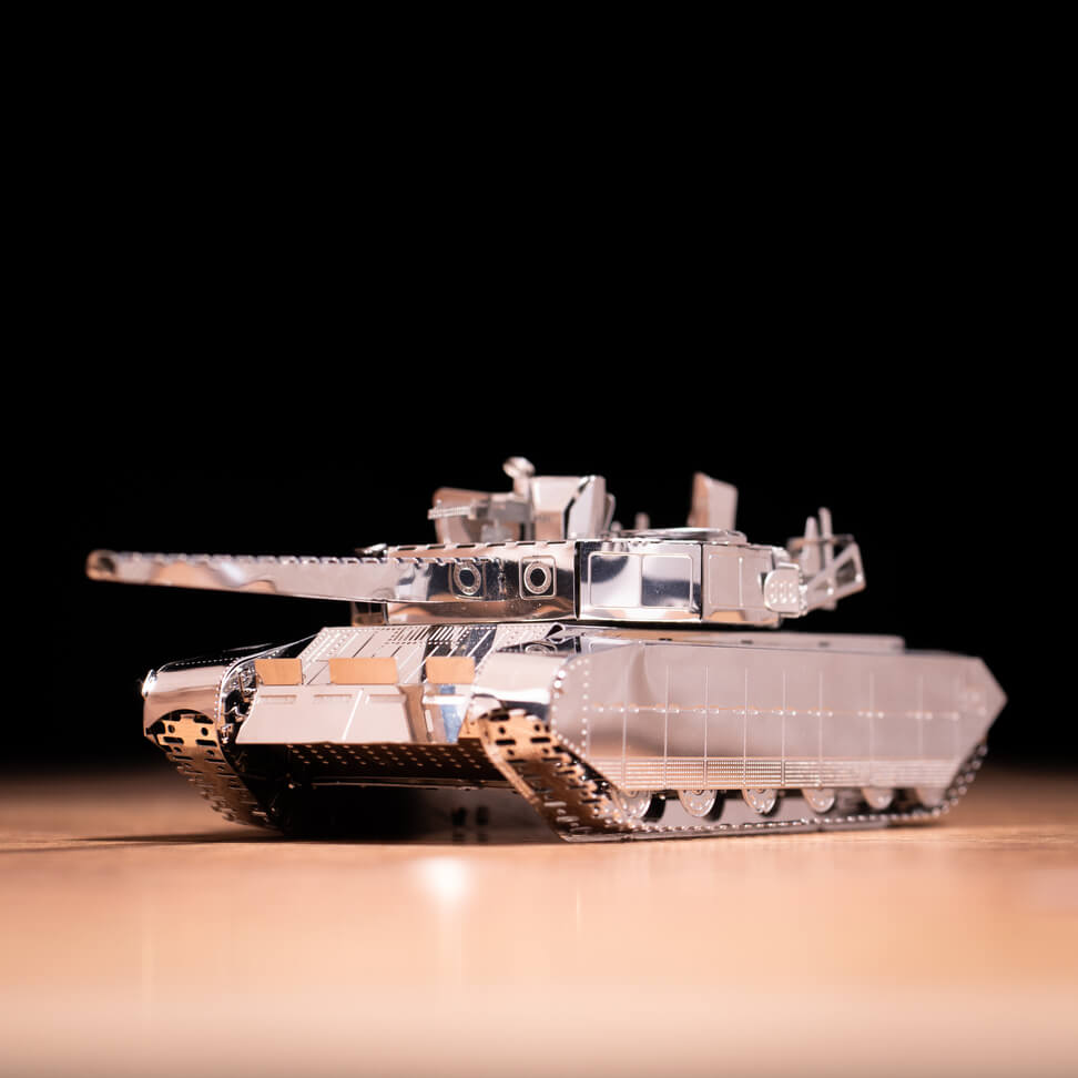 Oplot T-84 – metalinis tanko modelis