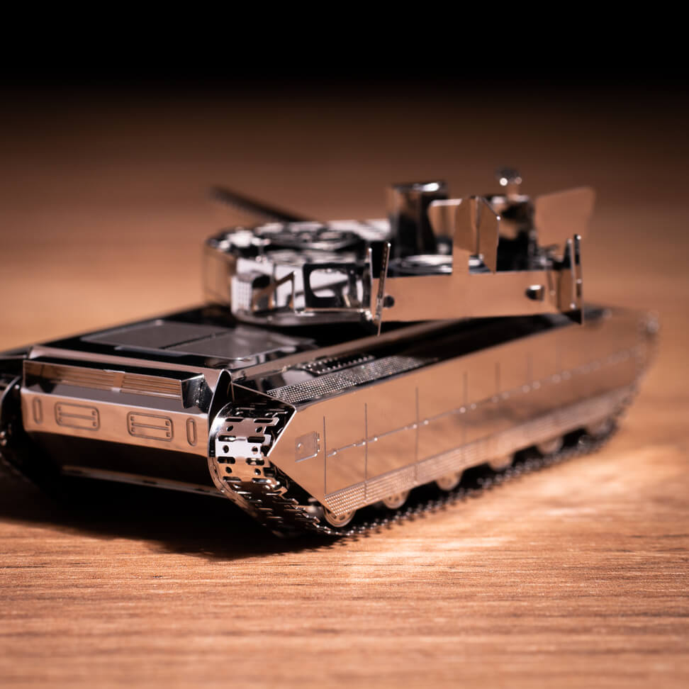 Oplot T-84 – metalinis tanko modelis