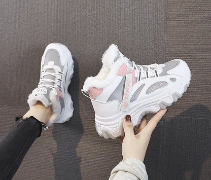 Moteriški Balti Žieminiai Sportiniai Batai - Aukšti su Pliušiniu Pamušalu ir Masyviu Padu