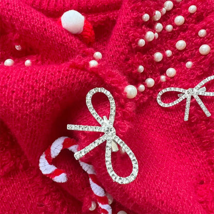 Moteriškas Kalėdinis Megztinis su Kaspinais ir Perlais - Raudonas Žakardo Džemperis