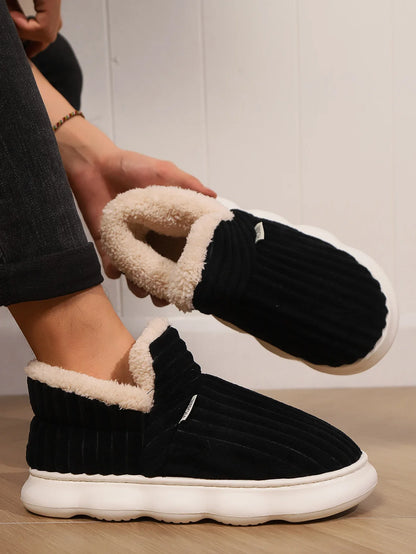 Žieminės Šlepetės Unisex - Šiltos Pliušinės su Kailiuku - Neslystančios - Vyrams Moterims