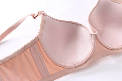 Moteriška Liemenėlė su Kauliukais - Ultra Patogi su Reguliuojamomis Petnešomis ir Formuojančiais Puodeliukais