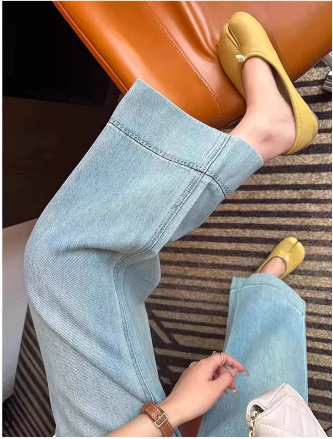 Moteriški Džinsai Tiesaus Kirpimo - Lieknėjantys Kelnės su Varpeliu Rudens